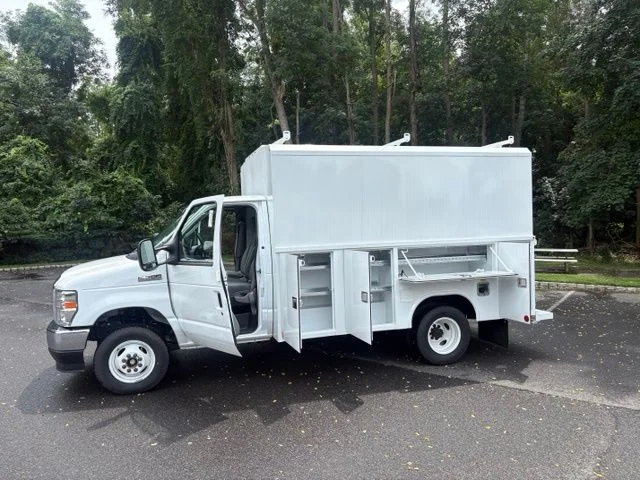 2026 Ford E-Series Cutaway Base - Photo 24