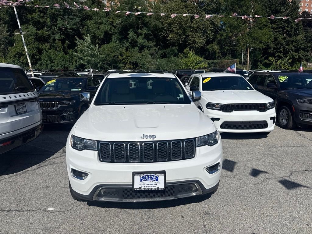 Used 2018 White Jeep Limited image 2