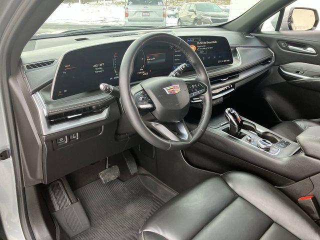 2024 Cadillac XT4 Premium Luxury - Photo 10