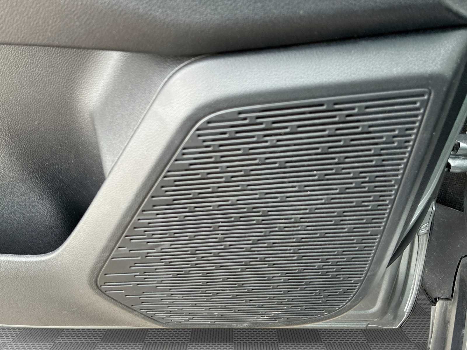 2025 Chevrolet Equinox LT - Photo 24