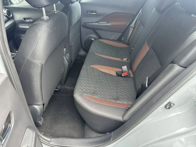 Used 2024 Gray Nissan SR image 13