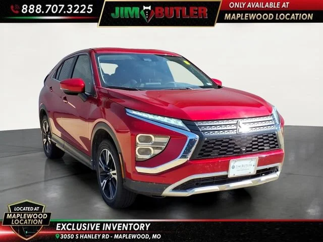 Used 2024  Mitsubishi SE image 5
