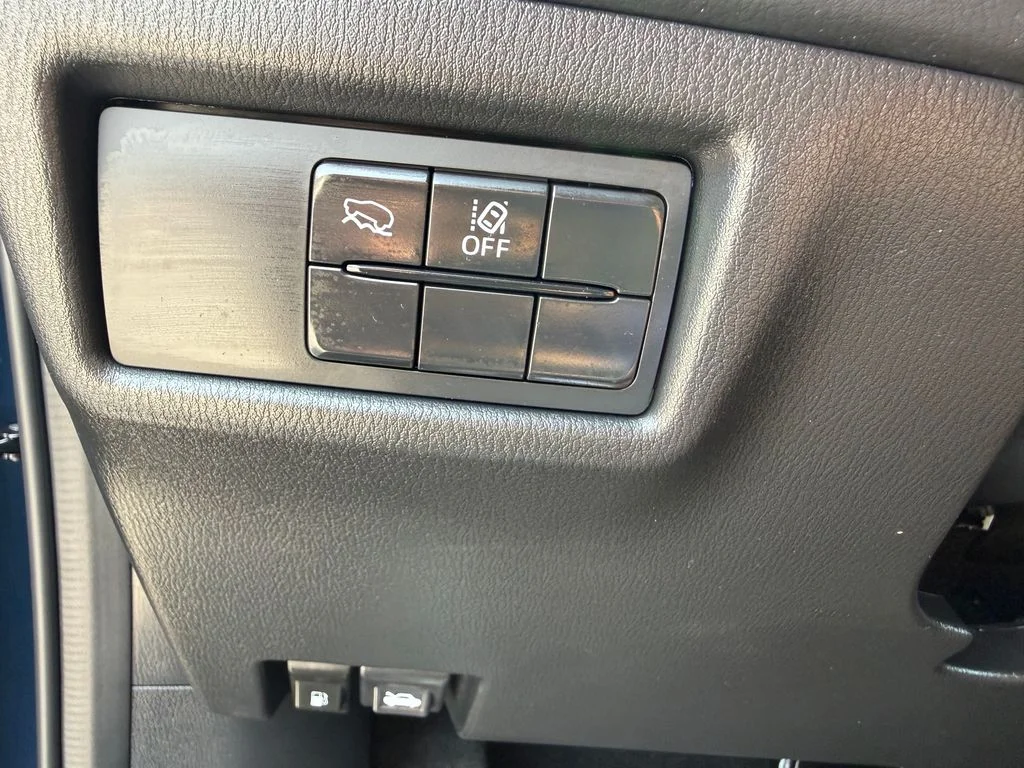 Used 2025 Blue Mazda 2.5 S Select Package image 18