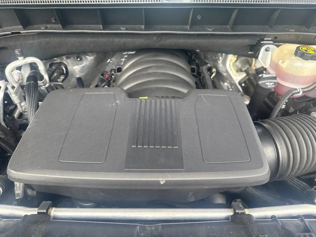 Used 2021 SUMMIT WHITE Chevrolet LTZ image 37