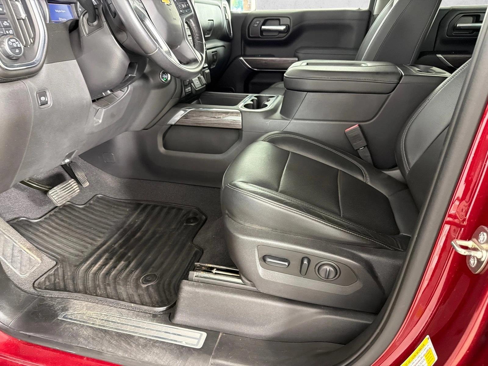 Used 2019 Cajun Red Tintcoat Chevrolet LTZ image 9