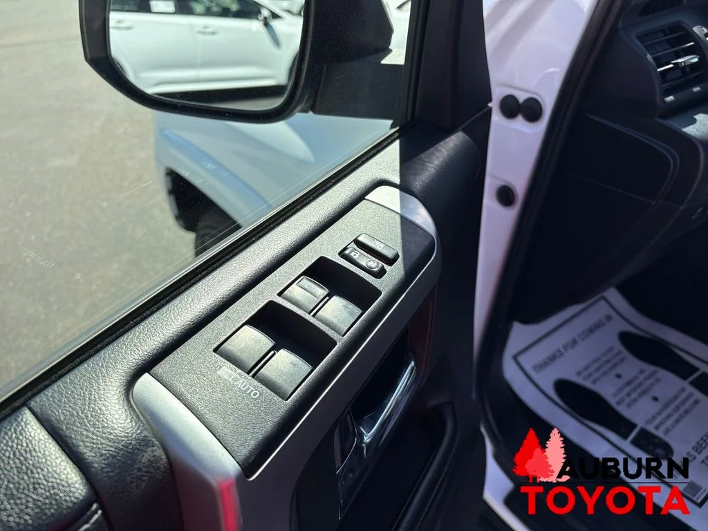 Used 2017 Super White Toyota SR5 image 10