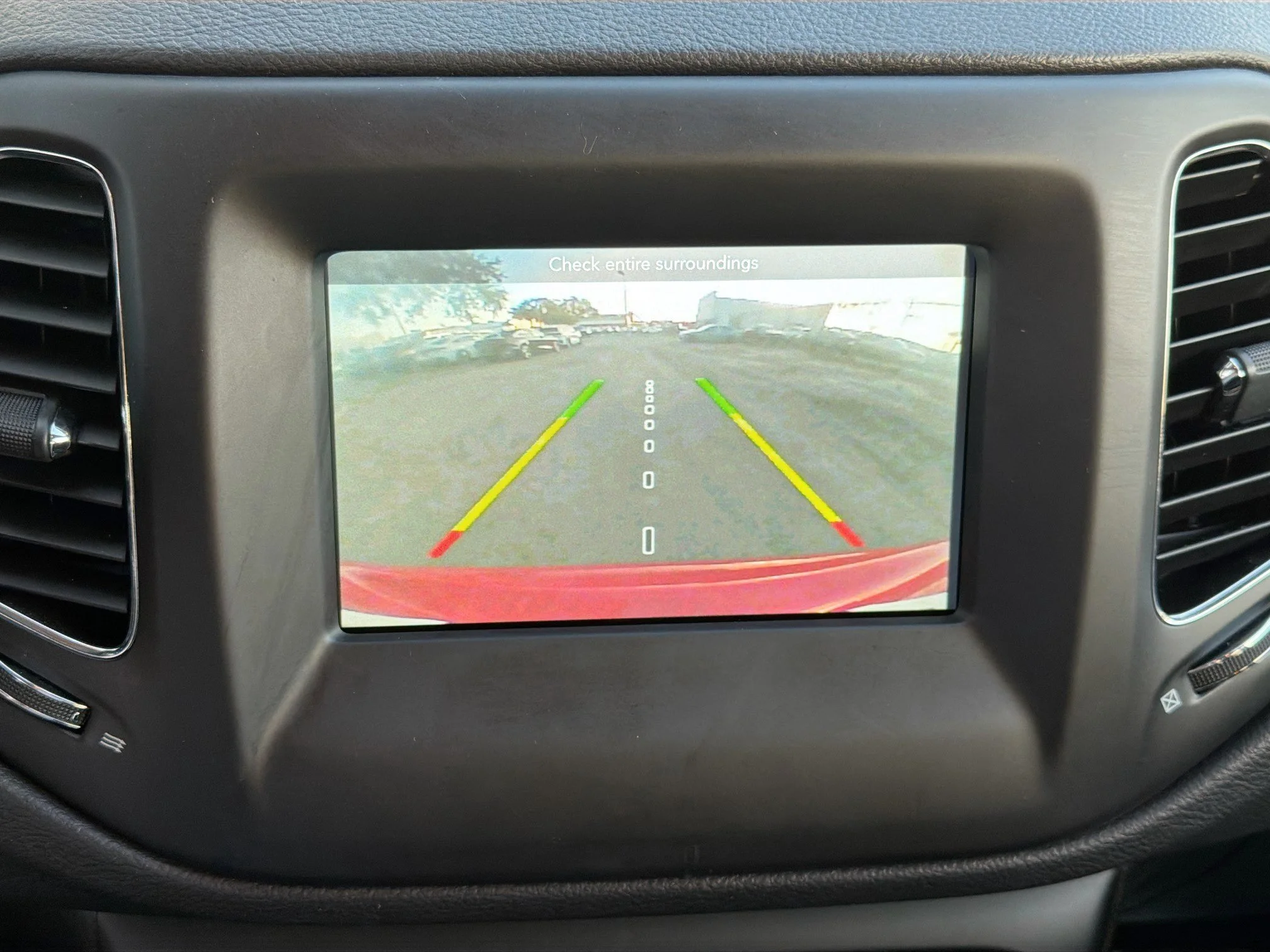 Used 2018 Redline Pearlcoat Jeep Latitude image 32