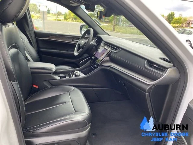 Used 2024 White Jeep 4xe image 15