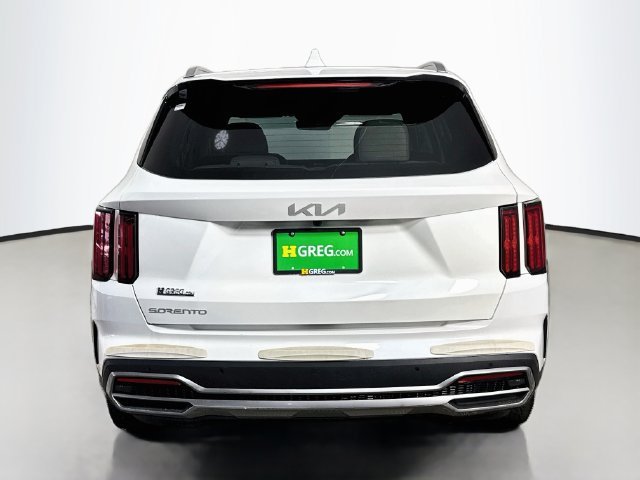 Used 2023 Snow White Pearl Kia SX Prestige image 6