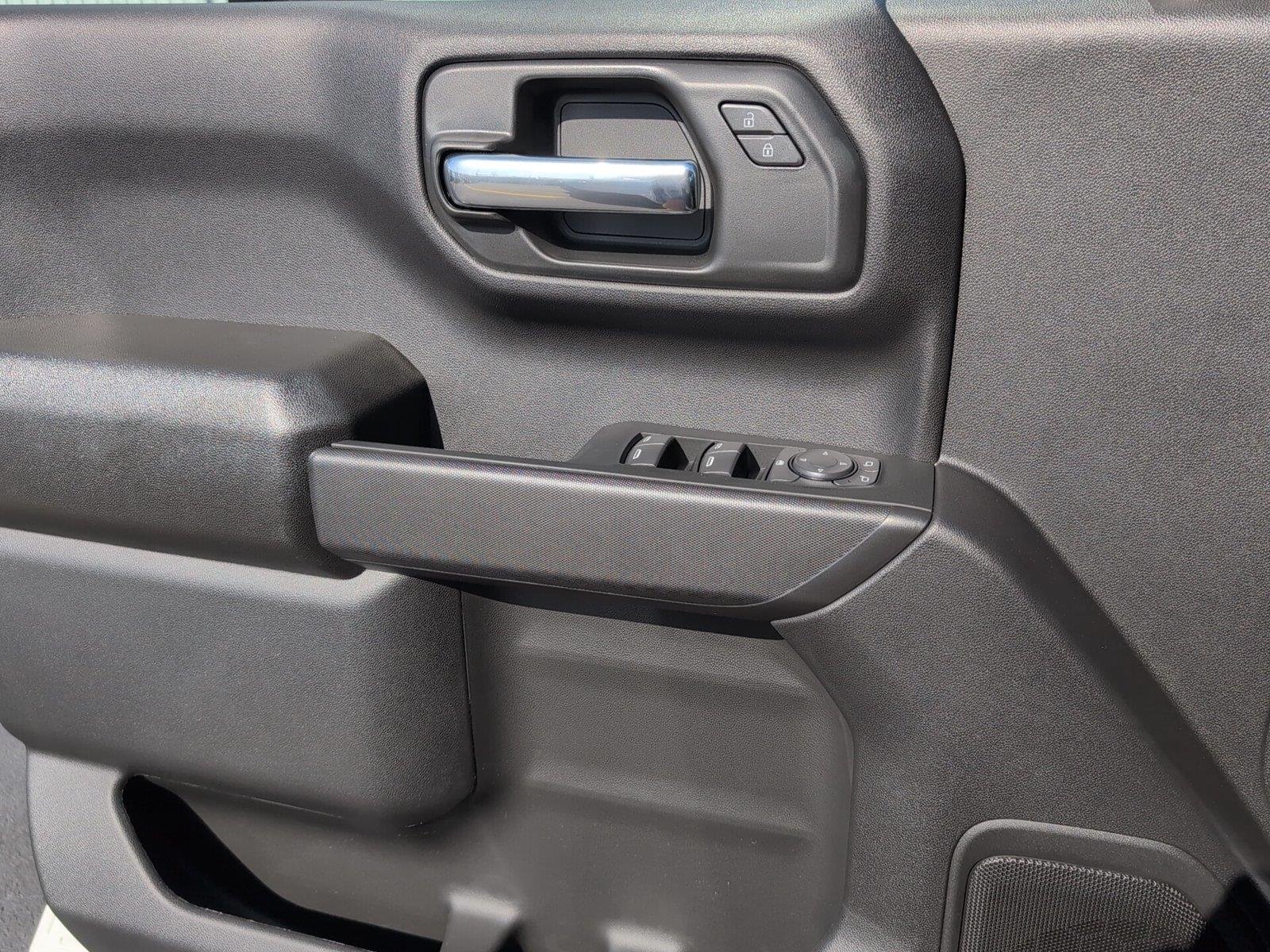 2026 Chevrolet Silverado 1500 Custom - Photo 14