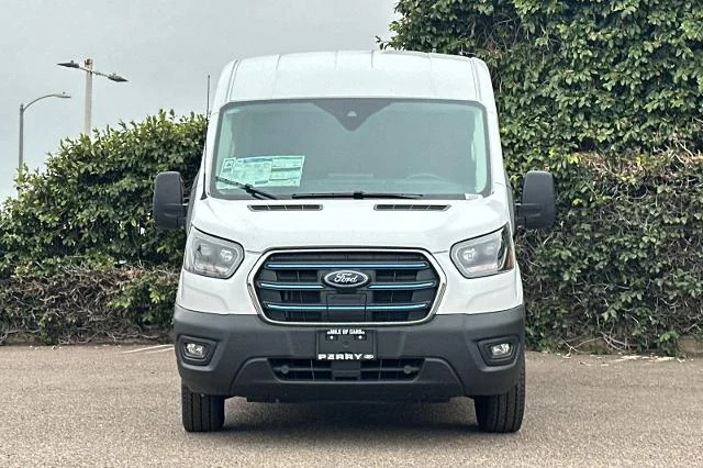2025 Ford E-Transit Cargo Van Base - Photo 26