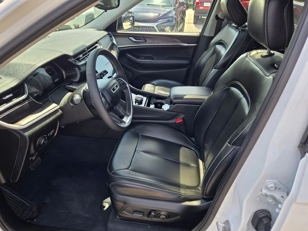 Certified Used 2023 White/off-white Jeep Limited image 23