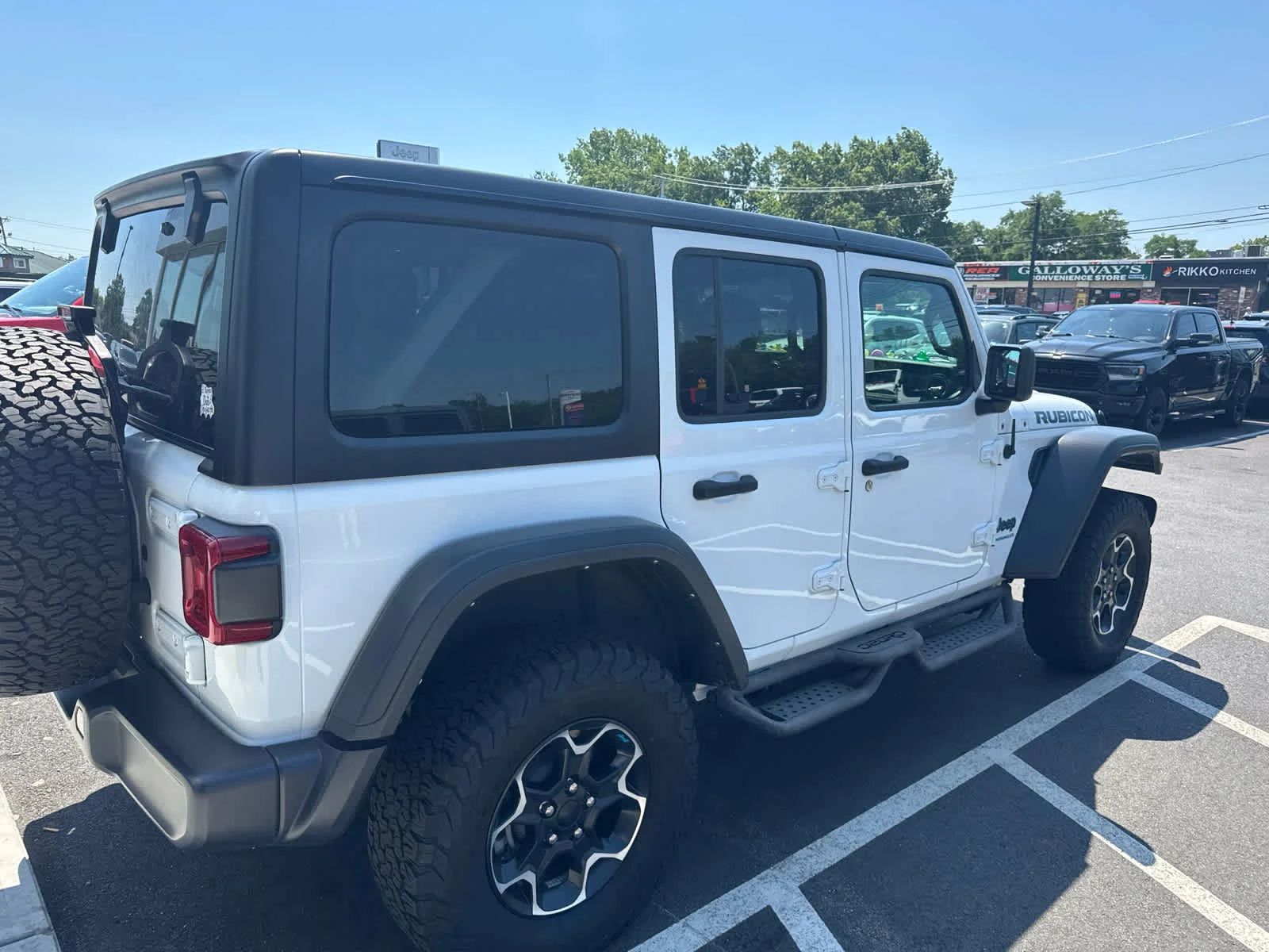Used 2023 Bright White Clearcoat Jeep Rubicon image 2