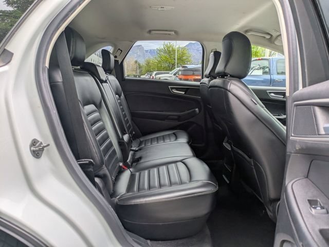 Used 2023 Oxford White Ford SEL image 29