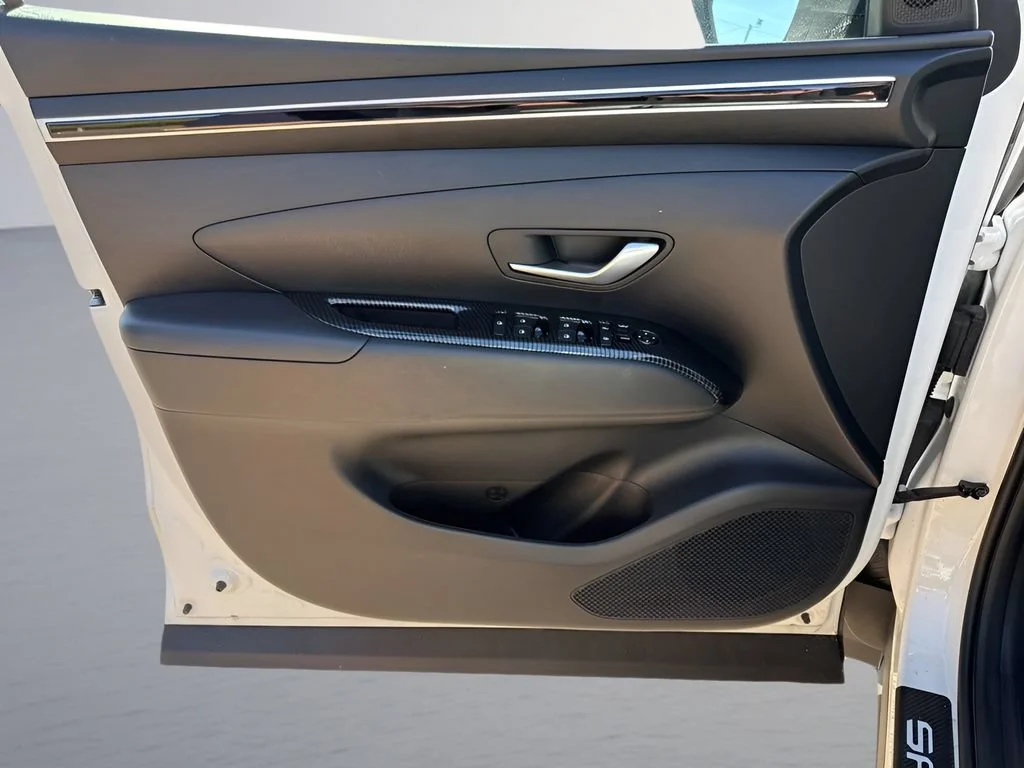 Used 2024  Hyundai SEL image 13