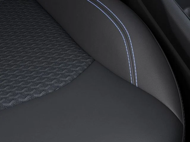 New 2026 Silver Zynith Metallic Clearcoat Jeep Latitude image 20