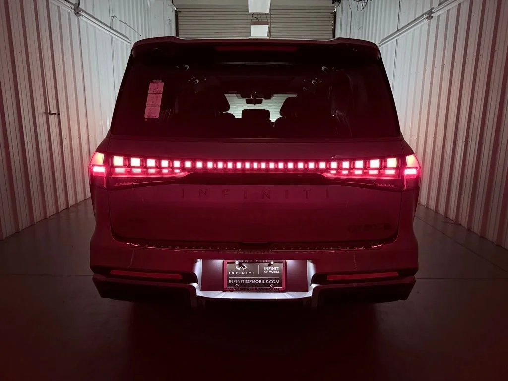2026 INFINITI QX80 Sport - Photo 10