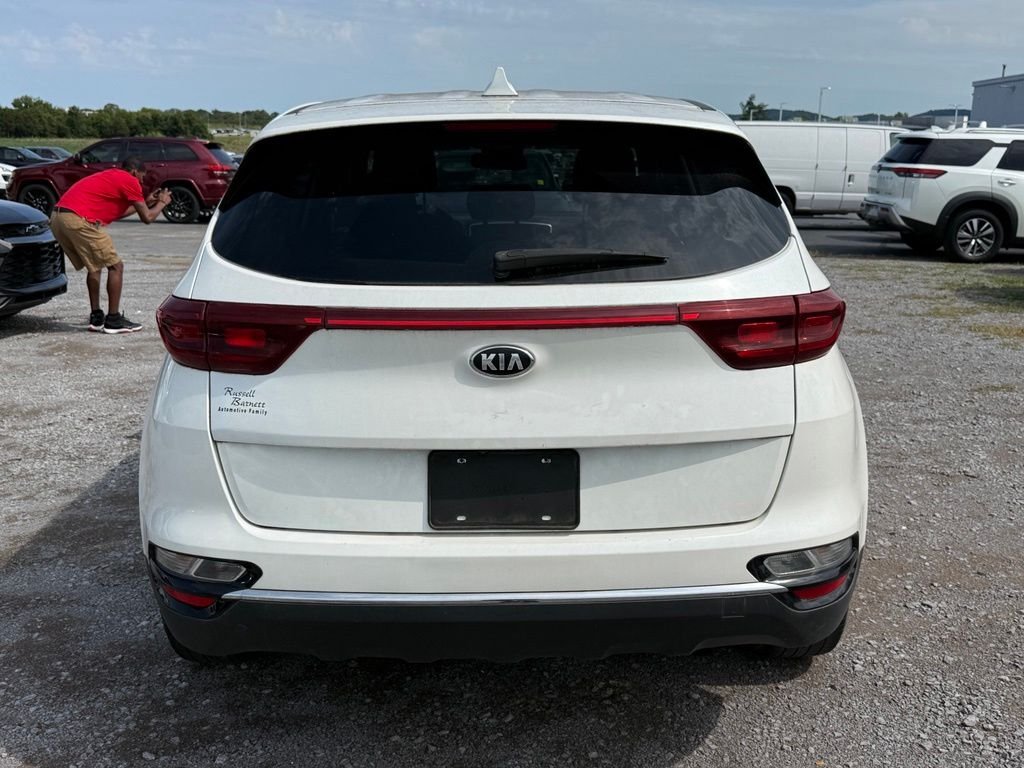 Used 2021 White Kia LX image 15