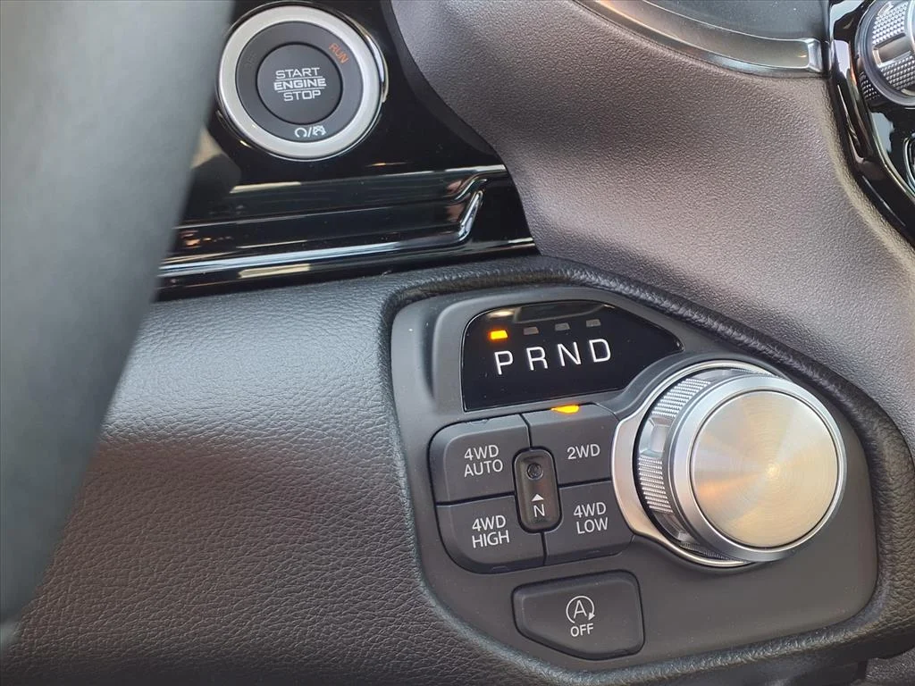 2026 RAM 1500 Laramie - Photo 9