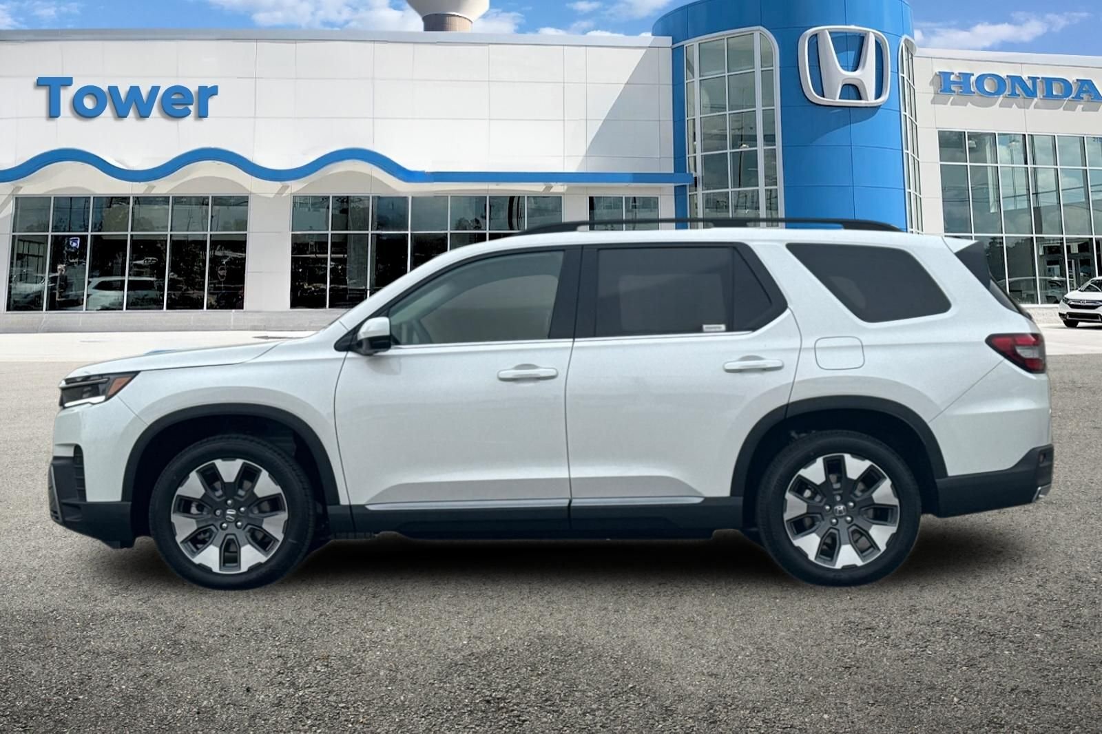 New 2026 Platinum White Pearl Honda Touring image 7