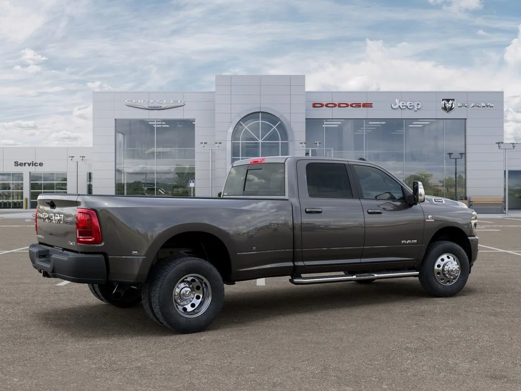 New 2026 Granite Crystal Metallic Clear-Coat Exterior Paint RAM Laramie image 4