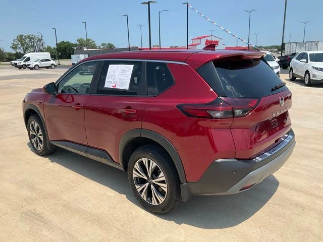 Used 2023 Red Nissan SV image 31