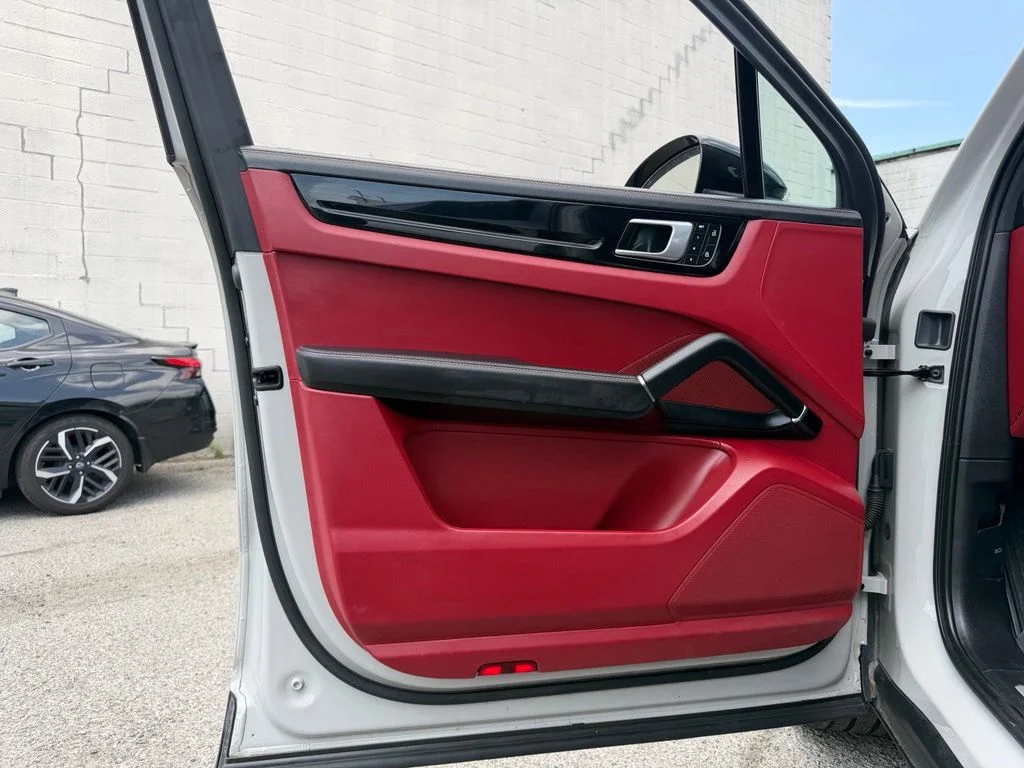 Used 2023 Black Porsche Base image 19