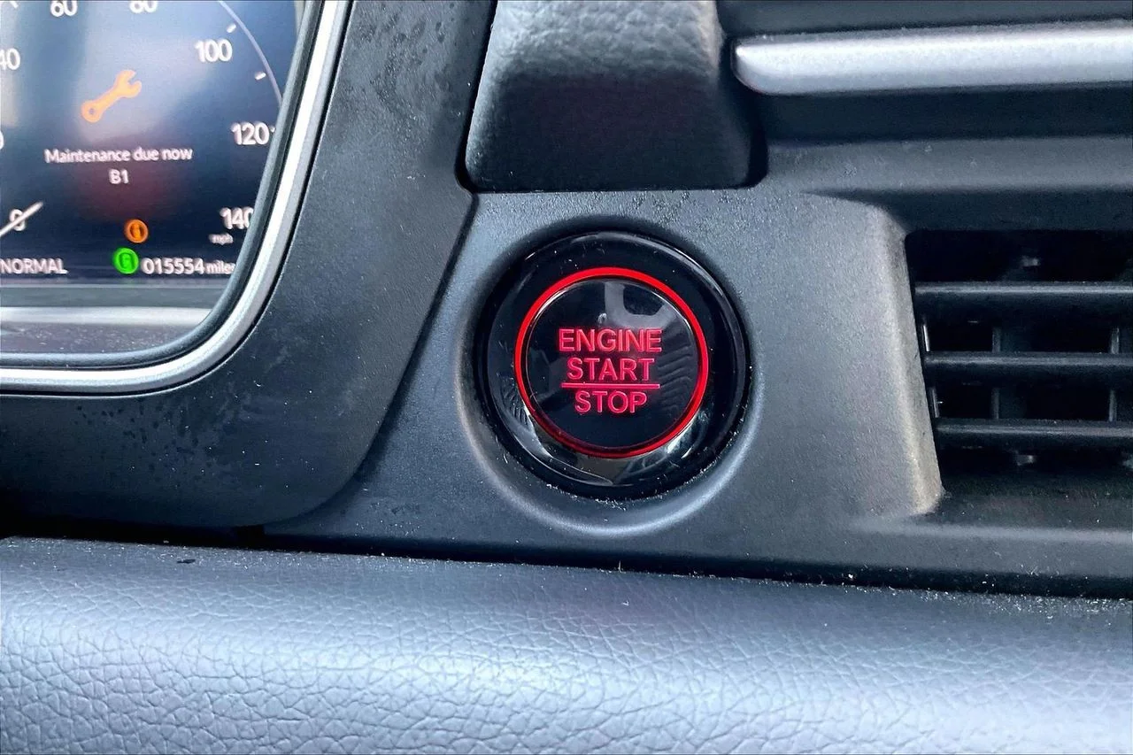 Certified Used 2025  Honda Elite image 30