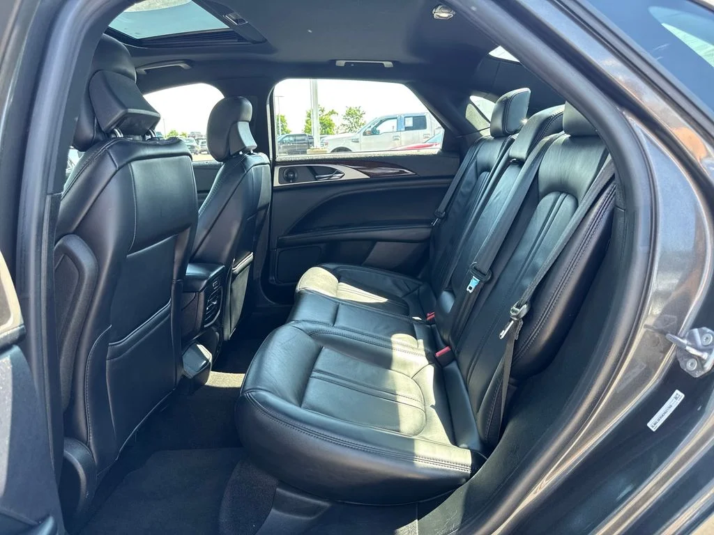 Used 2019 Magnetic Gray Metallic Lincoln Reserve image 20
