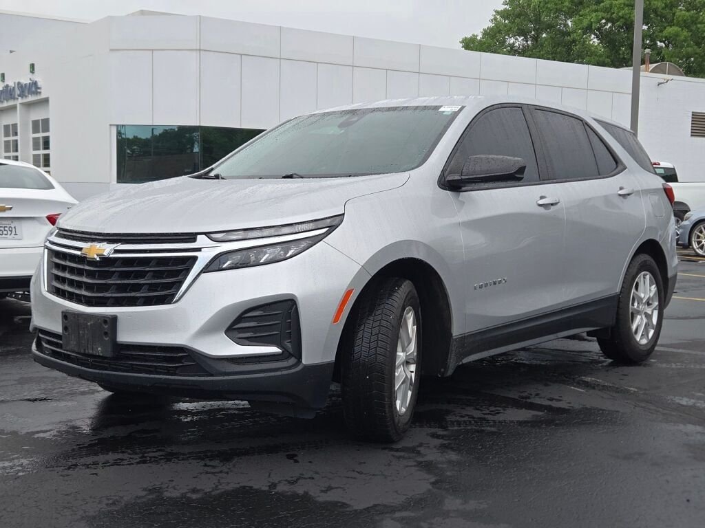 Used 2022 Silver Chevrolet LS image 5