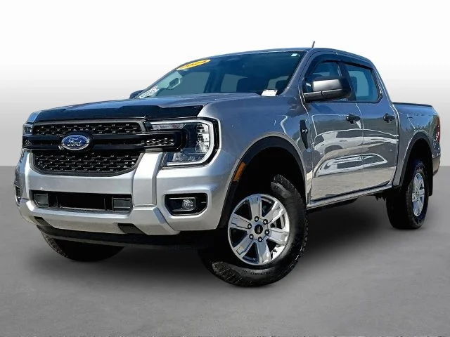 Used 2024 Silver Ford XL image 3