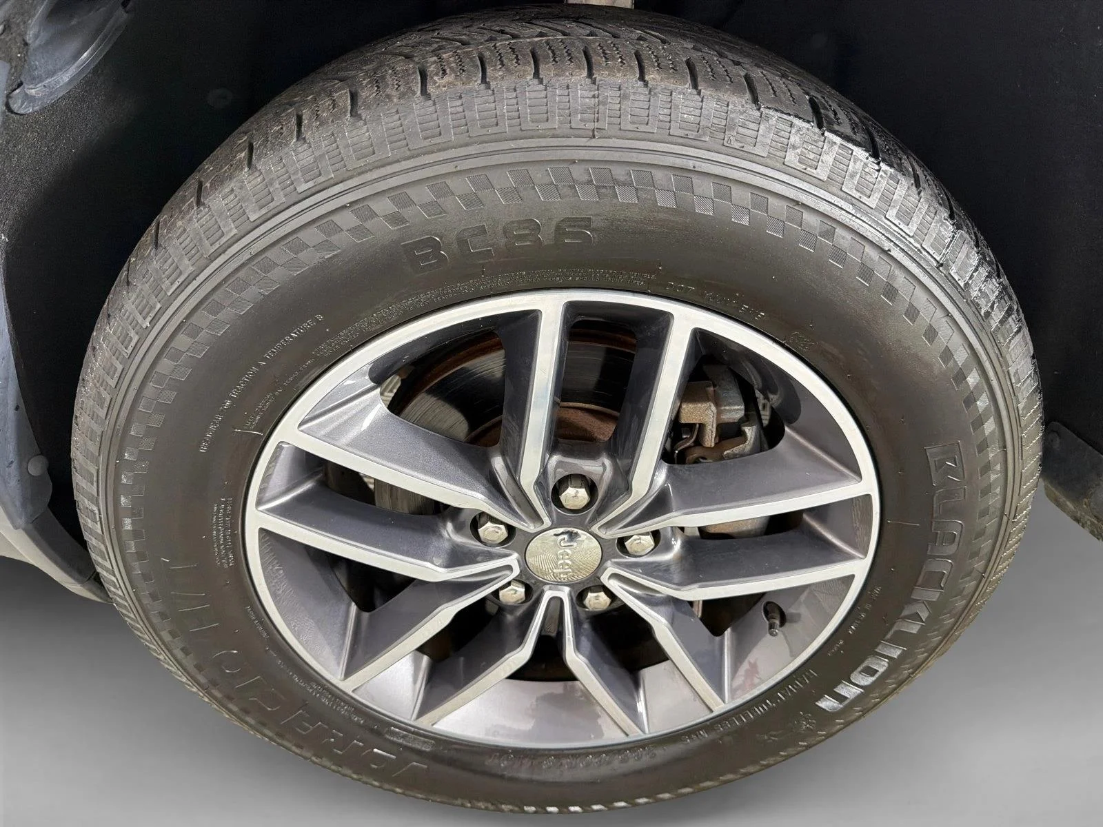 Used 2017 White Jeep Limited image 13