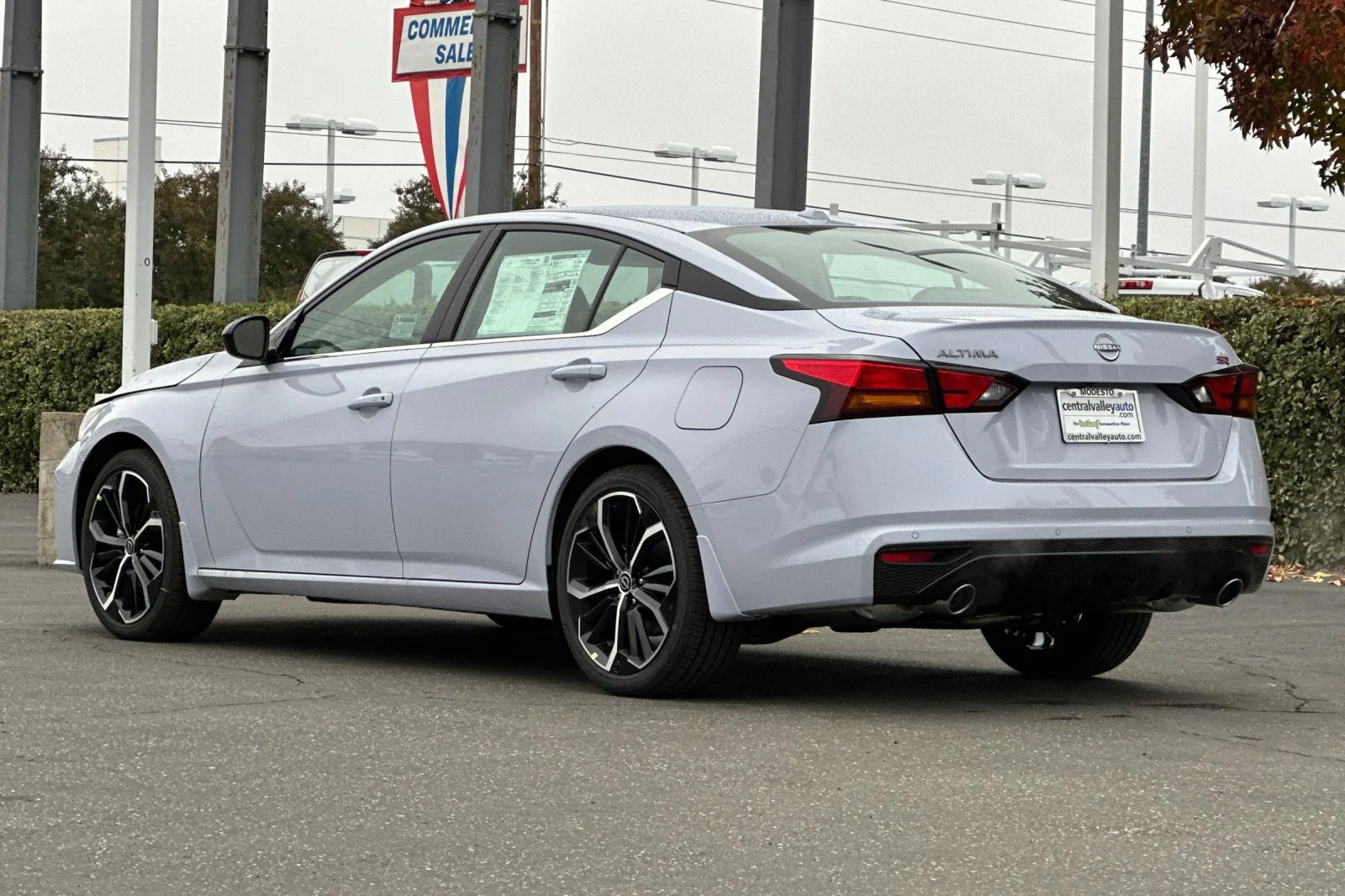 2025 Nissan Altima SR - Photo 6