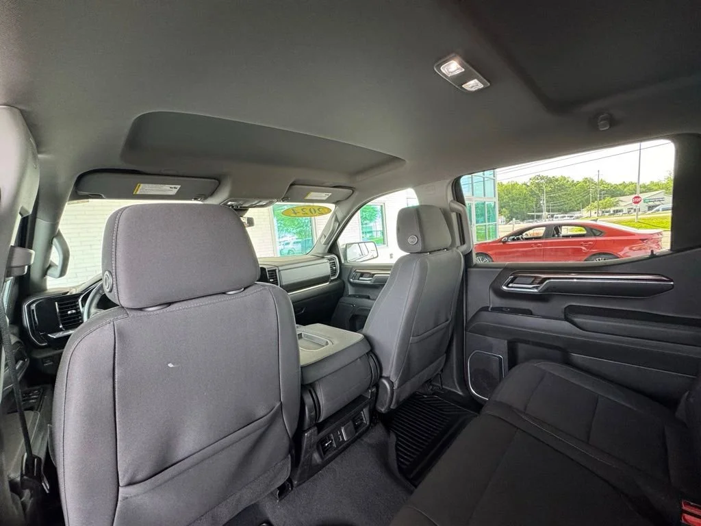 Used 2024 Black Chevrolet LT (2FL) image 23
