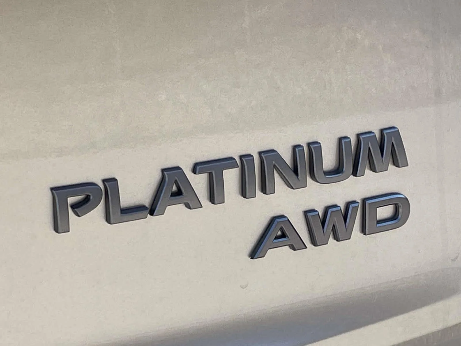 New 2026 Champagne Silver Metallic/Super Black Nissan Platinum image 14