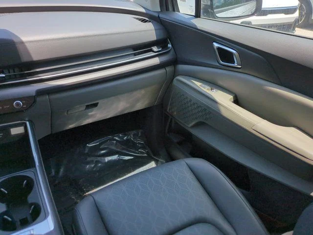 New 2026 Ceramic Silver Kia EX image 16