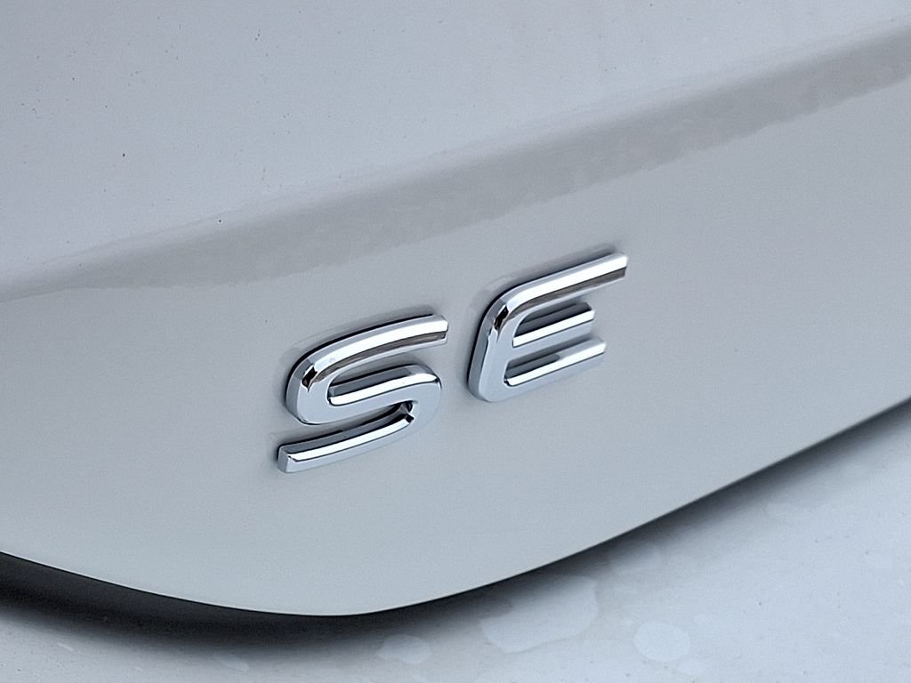 New 2026 White/off-white Volkswagen 2.0T SE image 12