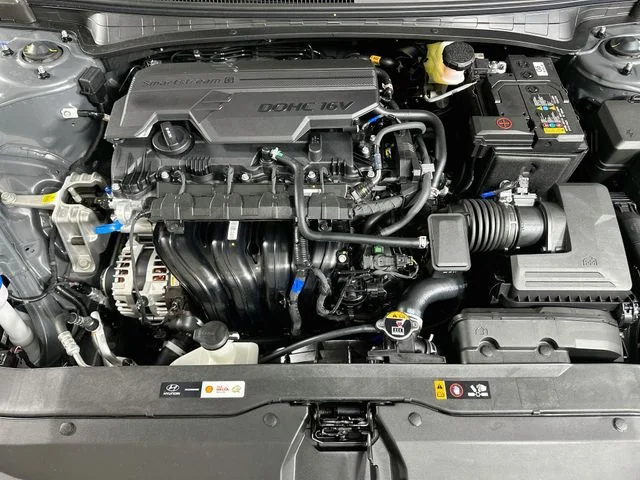 New 2026 Hyundai ELANTRA SEL Sport