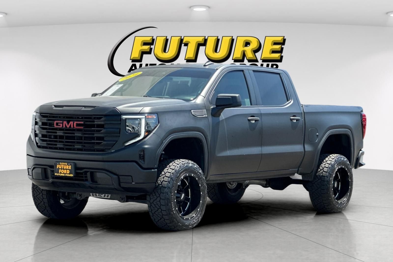 Used 2024 White GMC Pro image 7