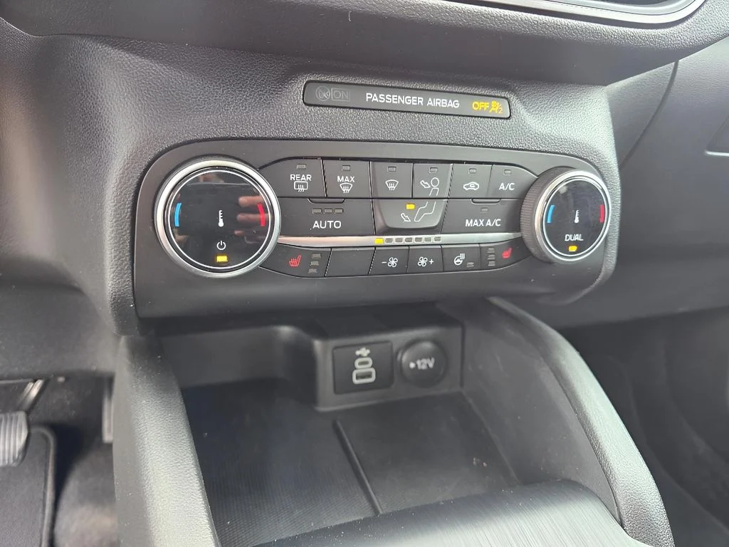 Used 2024 Oxford White Ford Active image 19