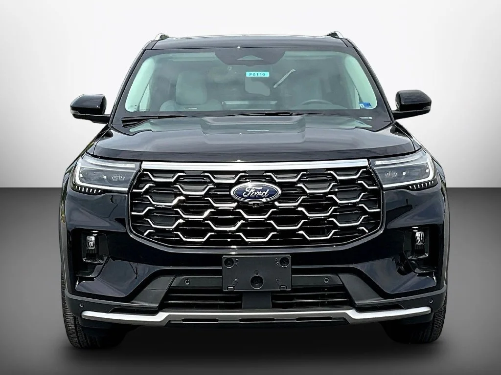 New 2026 Agate Black Metallic Ford Platinum™ image 15
