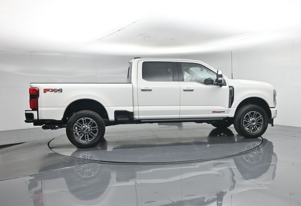 New 2026 Star White Metallic Tri-Coat Ford Platinum image 32