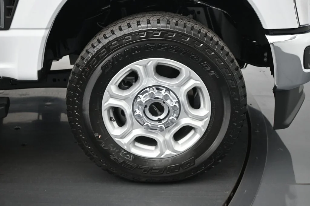 New 2026 White Ford XLT image 21
