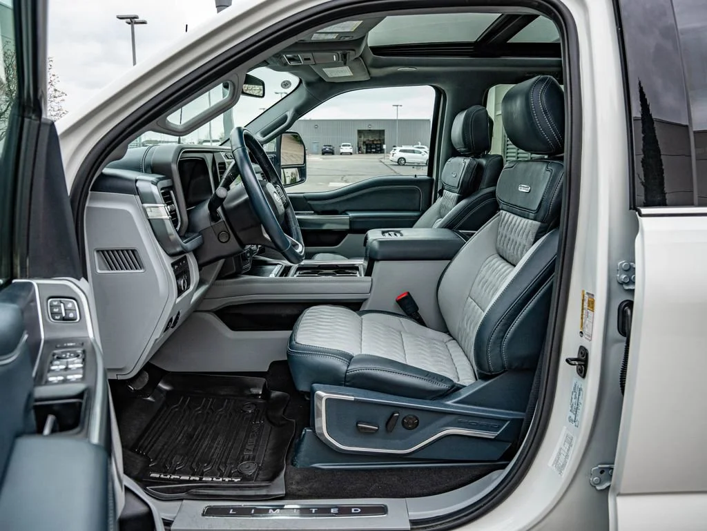 Used 2024 Star White Metallic Tri-Coat Ford Limited image 37