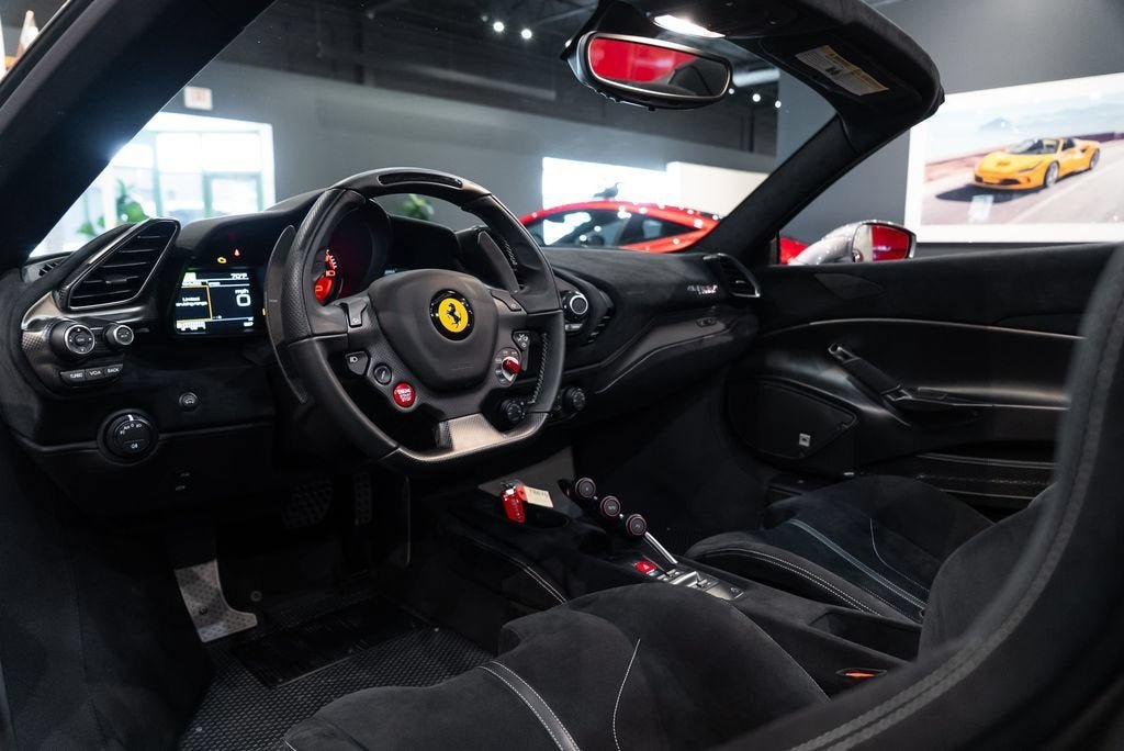Certified Used 2019 Grigio Ferro Ferrari  image 22