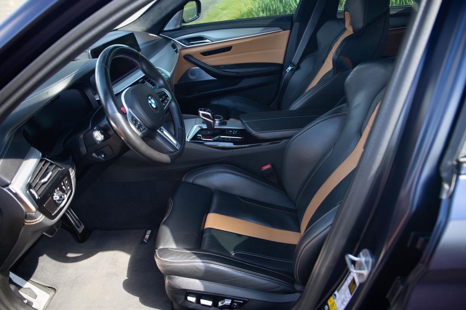 Used 2023 BLUE BMW  image 13