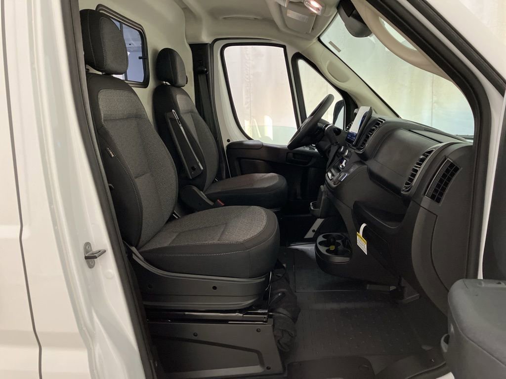 New 2026 Bright White Clearcoat RAM Tradesman image 13