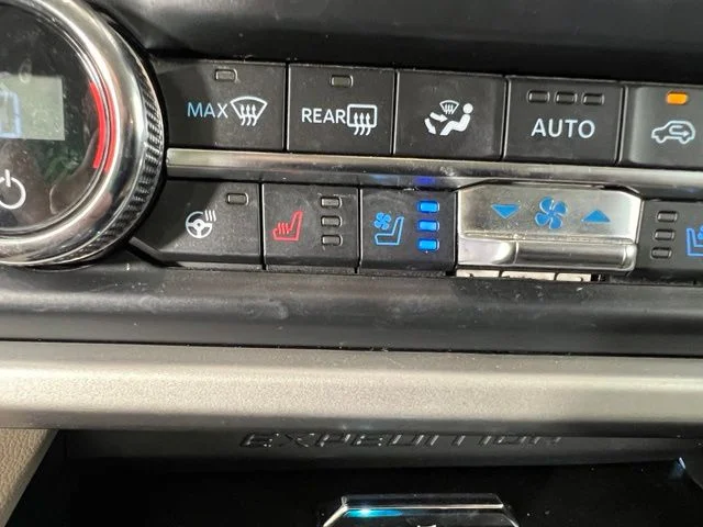 Used 2022 White Ford XLT image 28