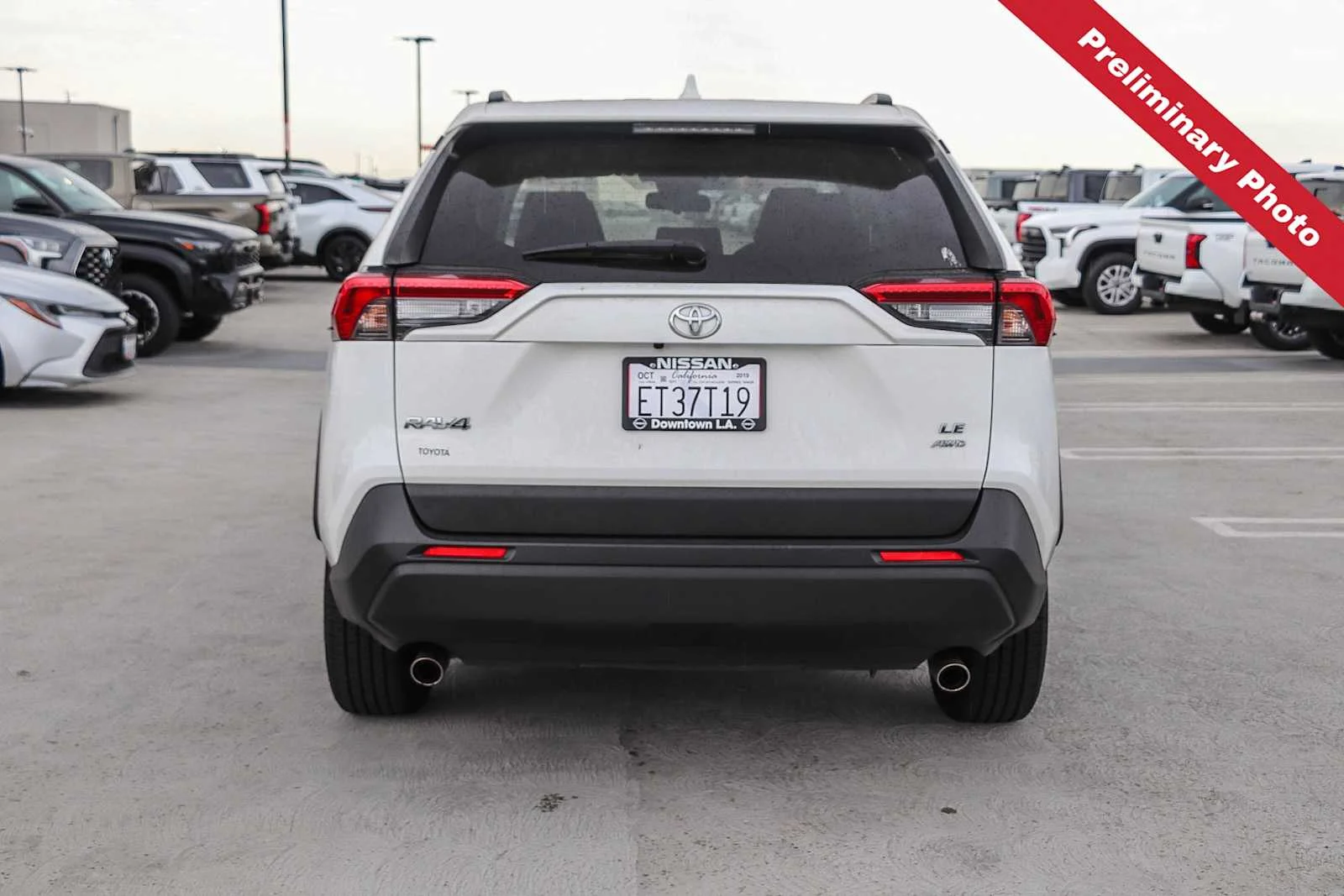 Used 2019 Super White Toyota LE image 7