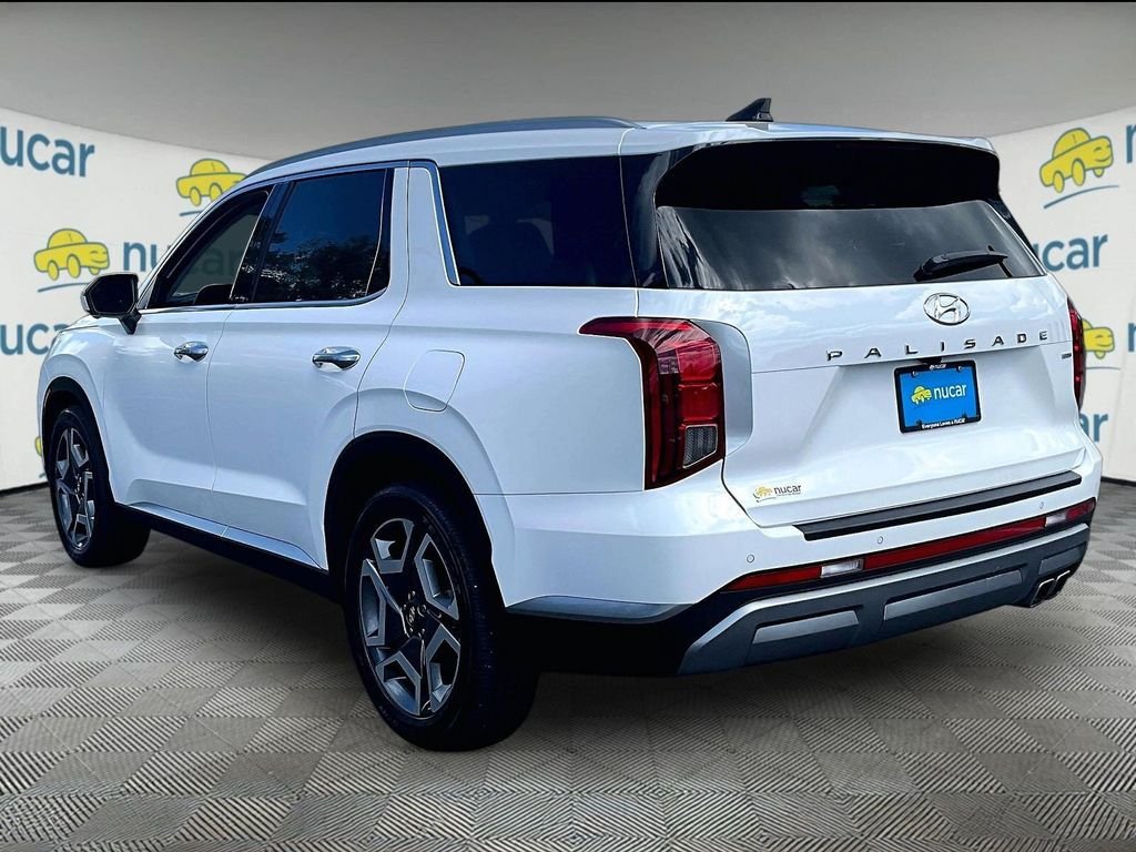 Used 2023 White Hyundai SEL image 4